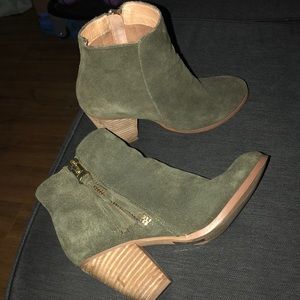 Also hunter green booties